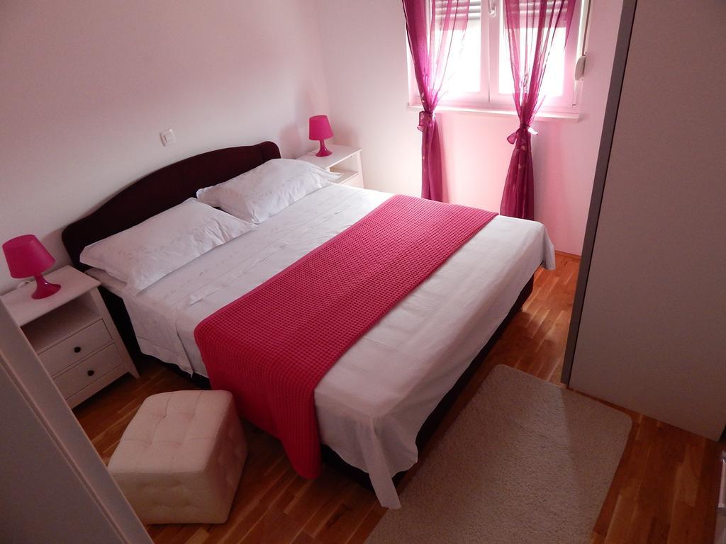 Apartments Linda Trogir Kültér fotó