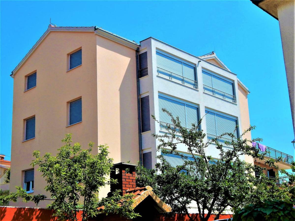 Apartments Linda Trogir Kültér fotó
